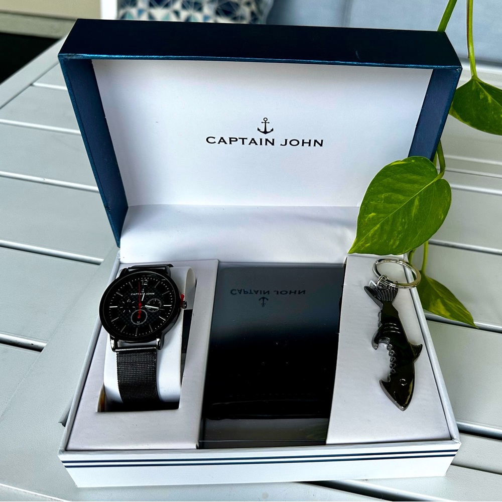Captain John GIft Set Watch Wallet and Bottle Opener NIB